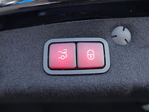 Used 2021 Mercedes-Benz C 300 Sedan image 14