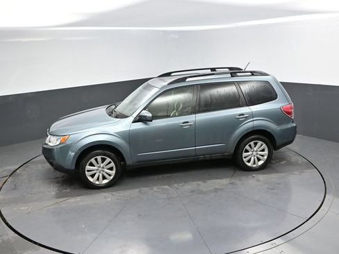 Used 2012 Subaru Forester 2.5X Premium AWD/4WD image 27
