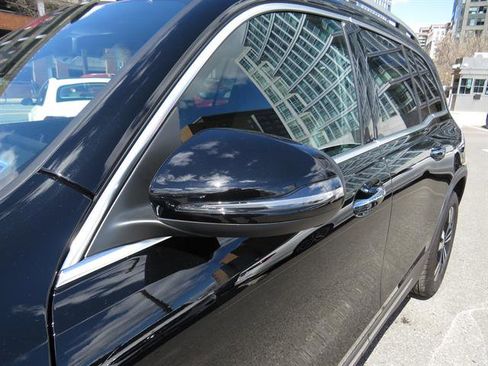 Used 2025 Mercedes-Benz GLB 250 GLB 250 4MATIC image 25