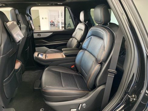 New 2025 Lincoln Navigator Black Label image 12