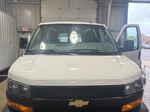 Used 2020 Chevrolet Express 2500 w/ Driver Convenience Package RWD image 3