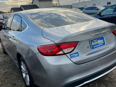 Used 2015 Chrysler 200 Limited image 4