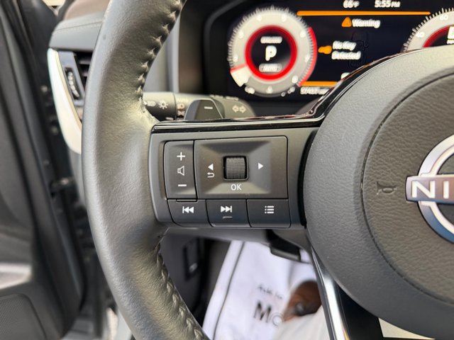 Used 2023 Nissan Rogue Platinum w/ Platinum Premium Package AWD/4WD image 23