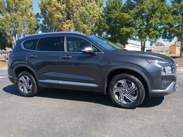 Used 2023 Hyundai Santa Fe SEL w/ Premium Package AWD/4WD image 2