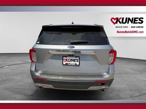 Used 2023 Ford Explorer Limited AWD/4WD image 10