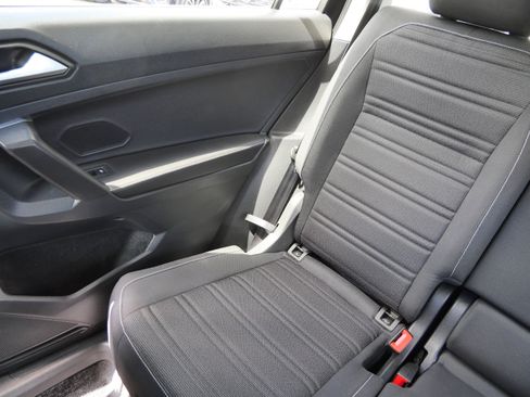 Used 2022 Volkswagen Tiguan S AWD/4WD image 12