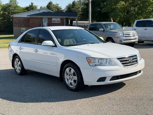 Used 2010 Hyundai Sonata GLS FWD image 12