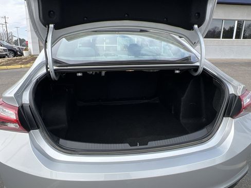 Used 2020 Chevrolet Malibu LT image 24
