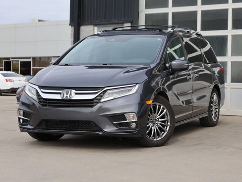 Used 2019 Honda Odyssey Elite image 3
