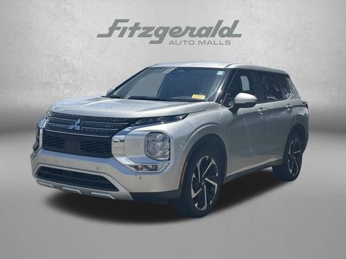Used 2024 Mitsubishi Outlander SE AWD/4WD image 5