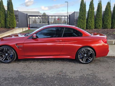 Used 2017 BMW M4 Base 2dr Convertible image 8