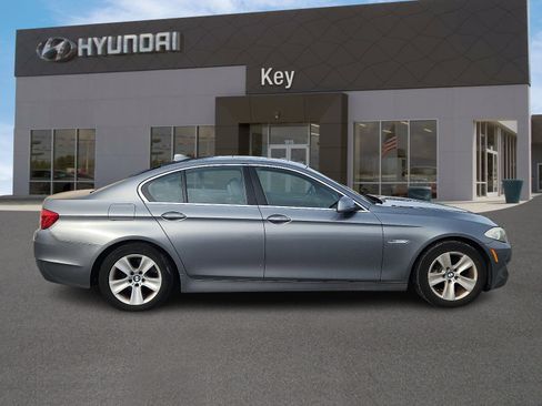 Used 2013 BMW 528i xDrive Sedan image 3