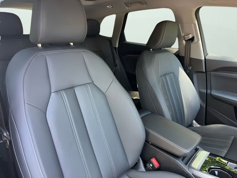 Certified 2025 Audi Q5 Premium w/ Premium Plus AWD/4WD image 17