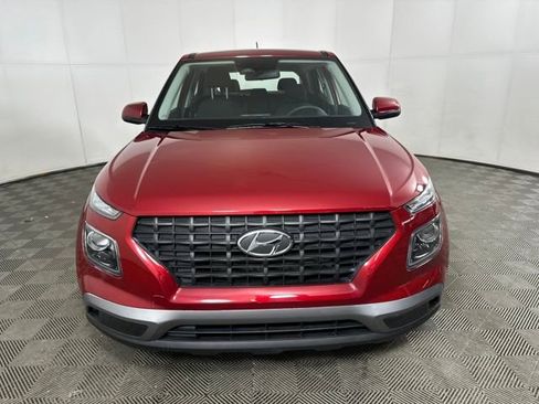 Used 2025 Hyundai Venue SE image 8