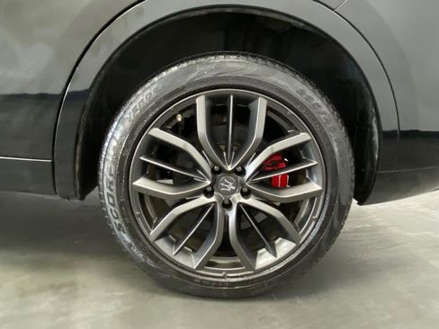 Used 2018 Maserati Levante GranLusso image 18