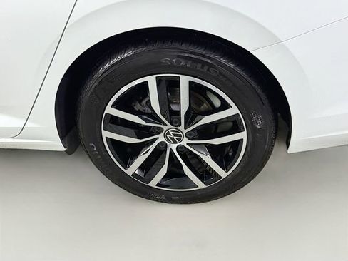 New 2026 Volkswagen Jetta SE FWD image 29