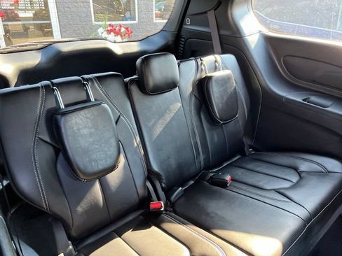 Used 2026 Chrysler Pacifica Select FWD image 13