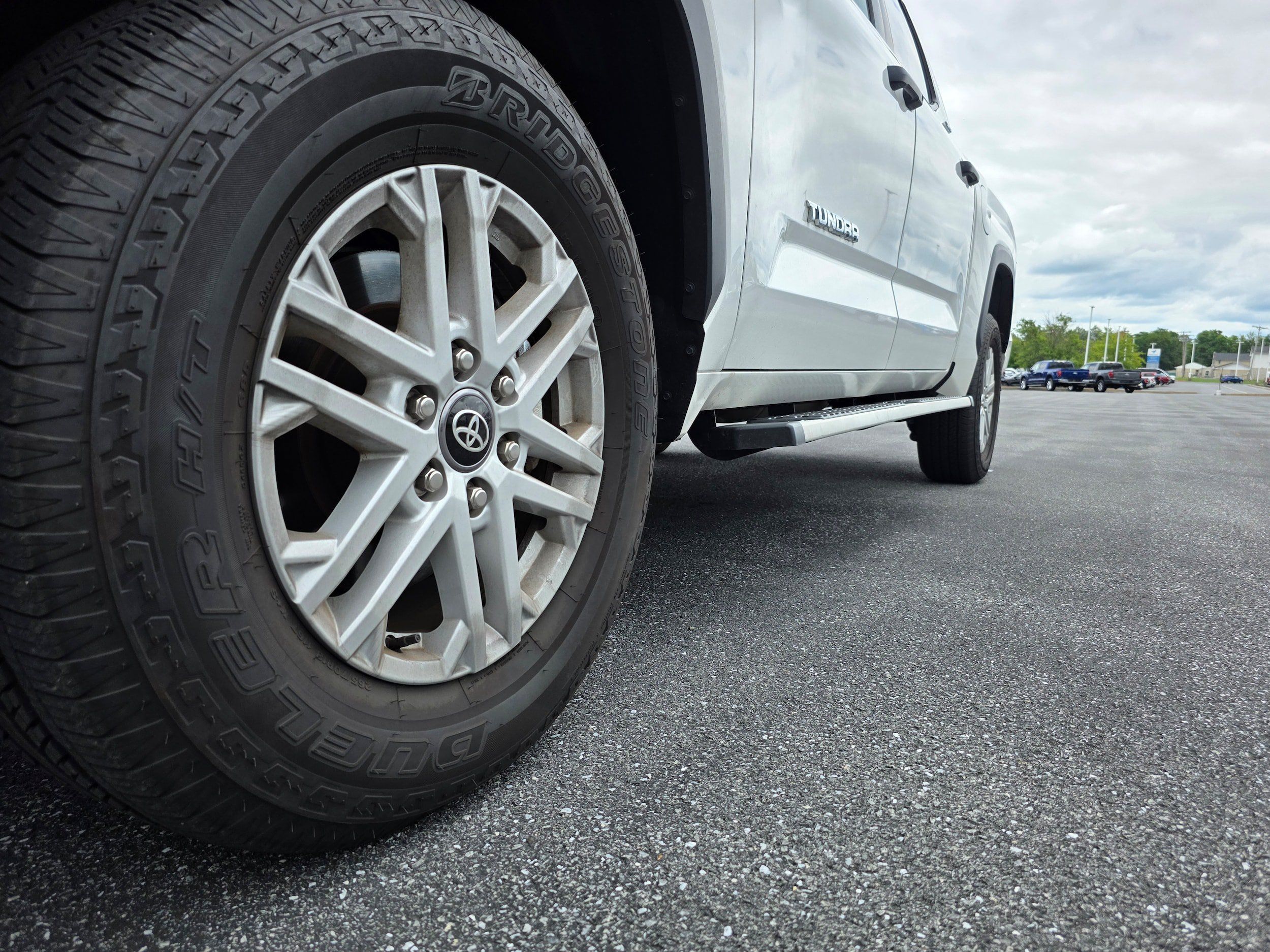 Used 2025 Toyota Tundra SR5 AWD/4WD image 18