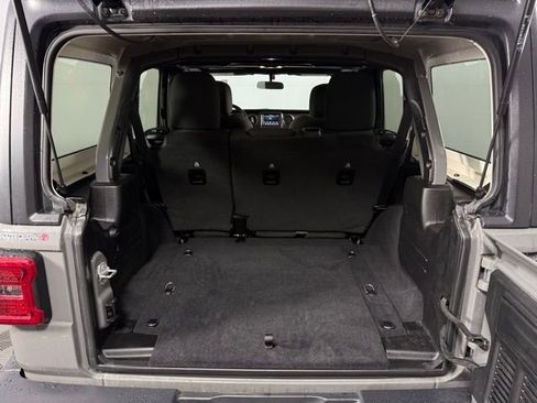 Used 2021 Jeep Wrangler Unlimited Sport image 25