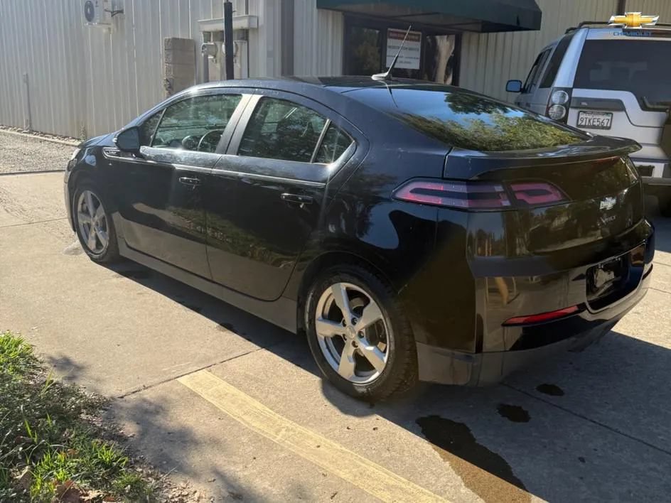 Used 2012 Chevrolet Volt Premium w/ Premium Trim Package FWD image 5