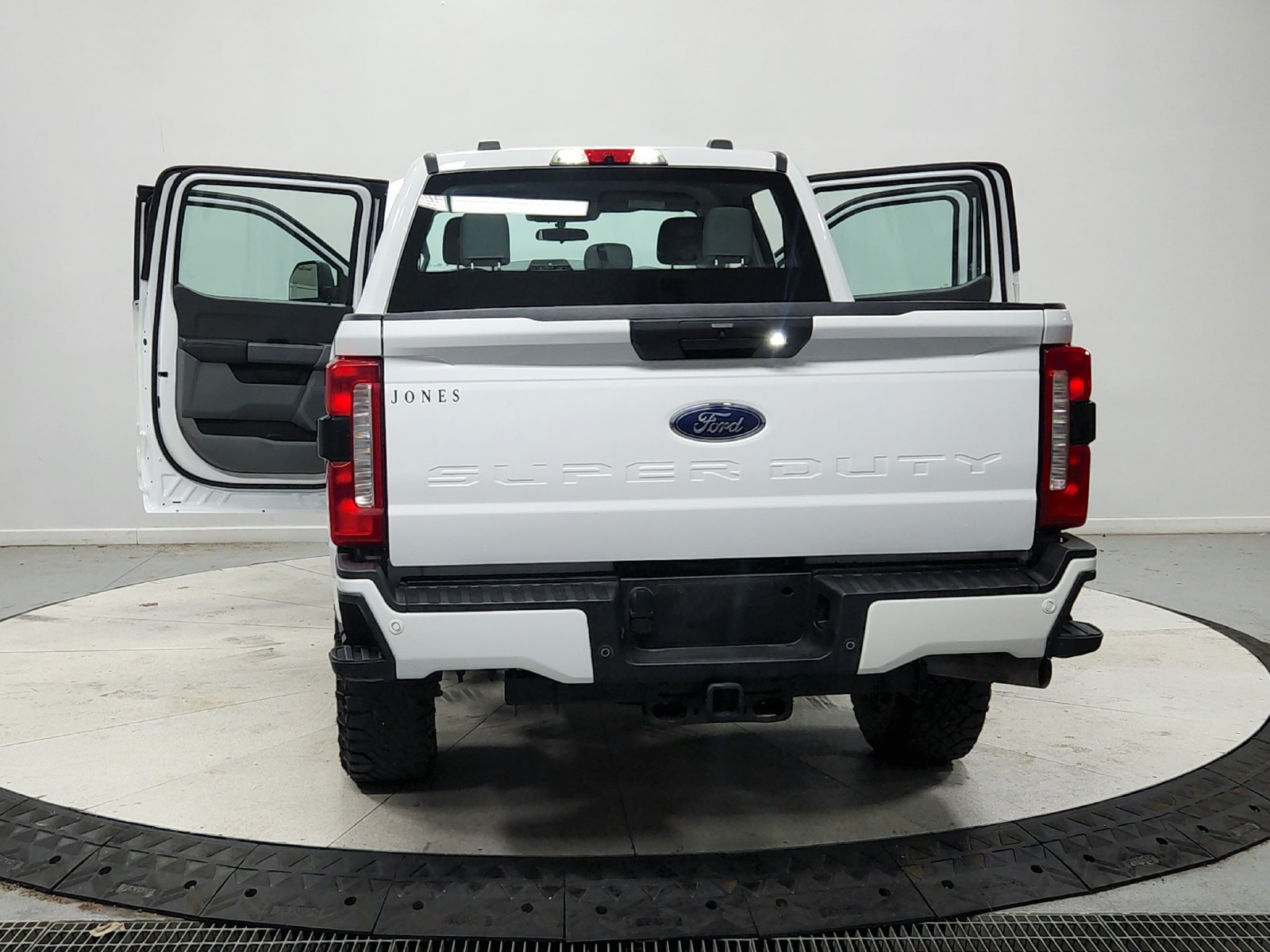 Used 2023 Ford F250 XL w/ STX Appearance Package AWD/4WD image 15