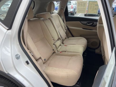 Used 2016 Nissan Rogue S image 24