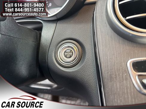 Used 2022 Mercedes-Benz GLC 300 4MATIC image 11