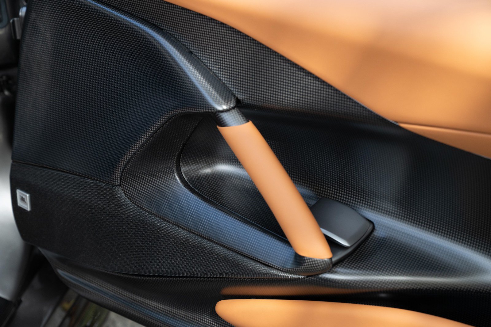 Used 2022 Ferrari 812 Competizione RWD image 69