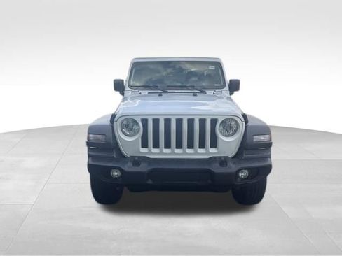 Used 2023 Jeep Wrangler Sport S image 9