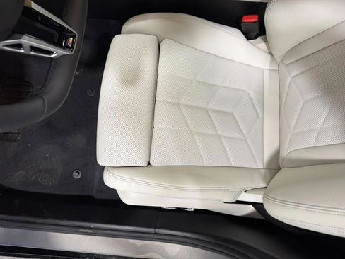 New 2026 BMW 530i xDrive w/ M Sport Package image 27