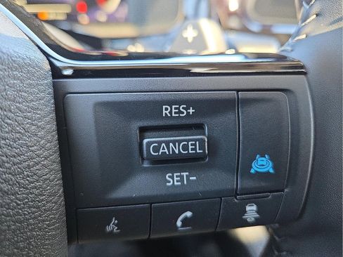 New 2026 Nissan Pathfinder SL image 18