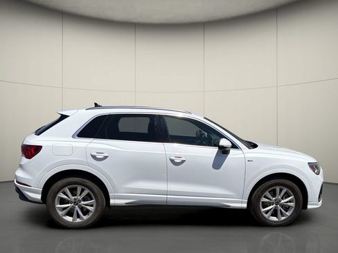 Used 2024 Audi Q3 2.0T Premium AWD/4WD image 8