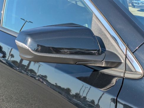 Used 2023 GMC Terrain SLT image 10