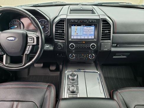 Certified 2019 Ford Expedition Limited w/ Equipment Group 303A image 16