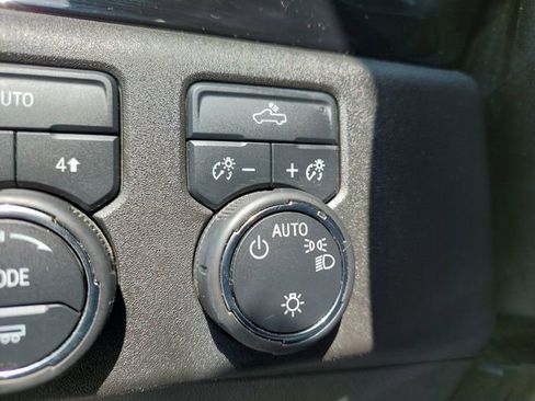 Used 2023 Chevrolet Silverado 1500 LT image 32