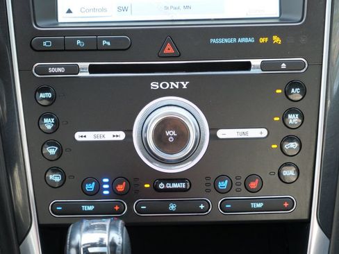 Certified 2017 Ford Explorer Platinum AWD/4WD image 18
