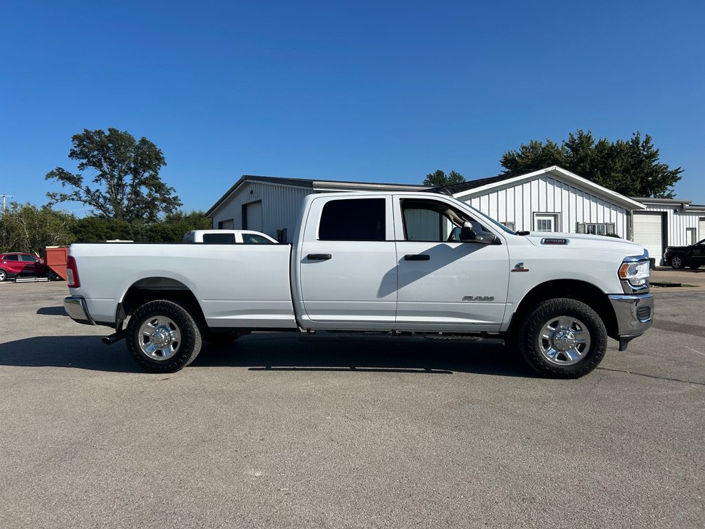 Used 2020 RAM 2500 Tradesman w/ Chrome Appearance Group AWD/4WD image 4