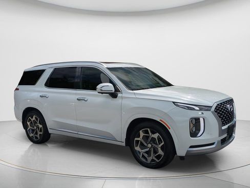 Used 2022 Hyundai Palisade Calligraphy w/ Cargo Package image 2