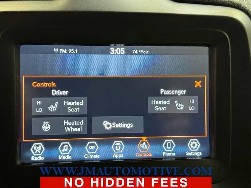 Used 2020 Jeep Renegade Altitude AWD/4WD image 29