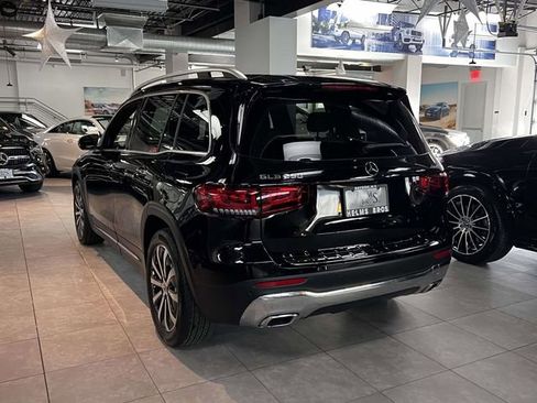 Certified 2023 Mercedes-Benz GLB 250 4MATIC image 4