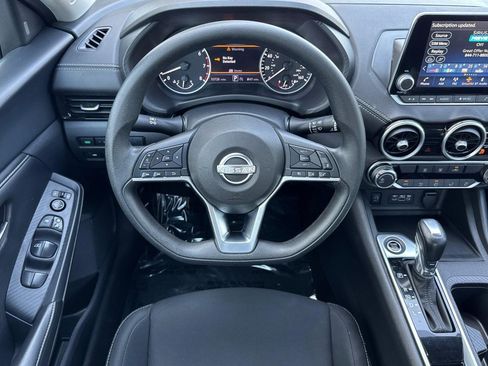 Used 2024 Nissan Sentra SV FWD image 28