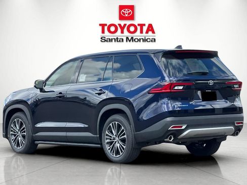 New 2026 Toyota Grand Highlander AWD Hybrid image 5
