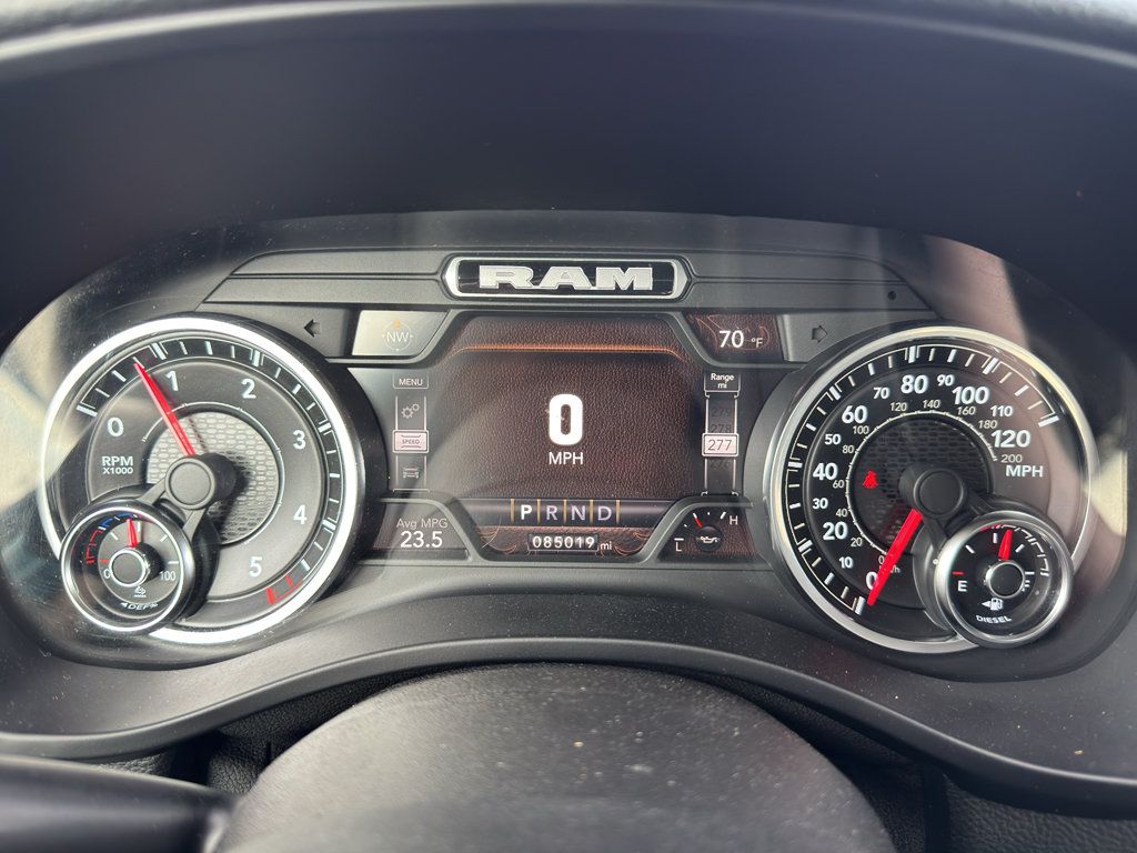 Used 2022 RAM 1500 Laramie AWD/4WD image 23