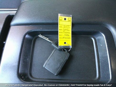 Used 2017 GMC Sierra 1500 SLE w/ SLE Value Package image 49