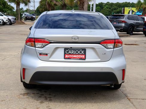 Used 2026 Toyota Corolla LE FWD image 21
