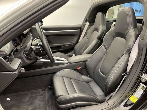 Certified 2022 Porsche 911 Targa 4S AWD/4WD image 5