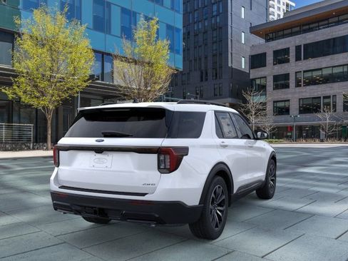 New 2026 Ford Explorer ST-Line AWD/4WD image 8