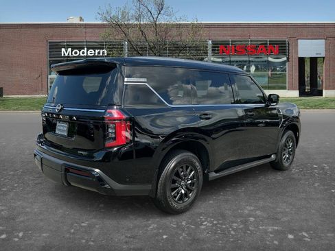 Certified 2025 Nissan Armada SV RWD image 4