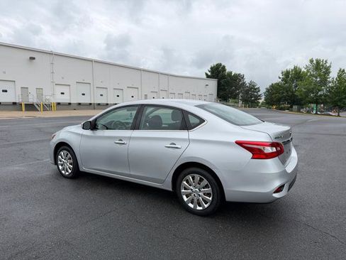 Used 2019 Nissan Sentra S FWD image 4