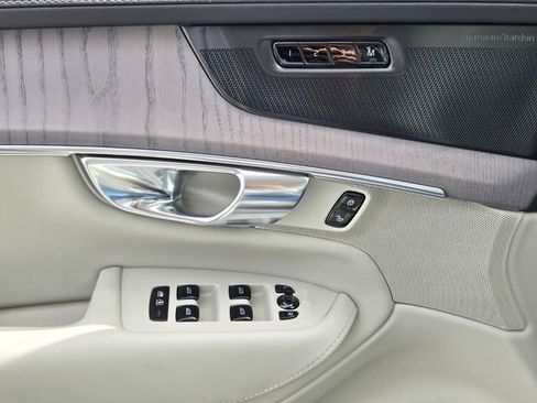 New 2026 Volvo XC90 B6 Ultra w/ Protection Package AWD/4WD image 30